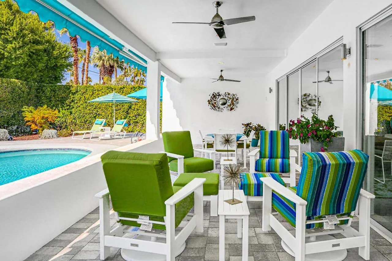 Palm Springs Timeless Beauty Permit# 4240 빌라